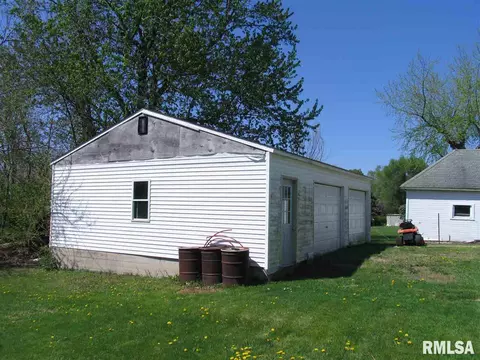 205 Silver St, Bradford, IL 61421 photo 7