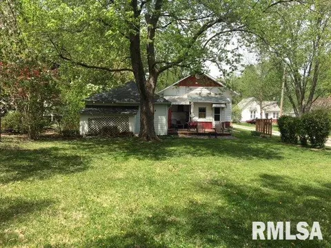 335 W Chase, Macomb, IL 61455 photo 16