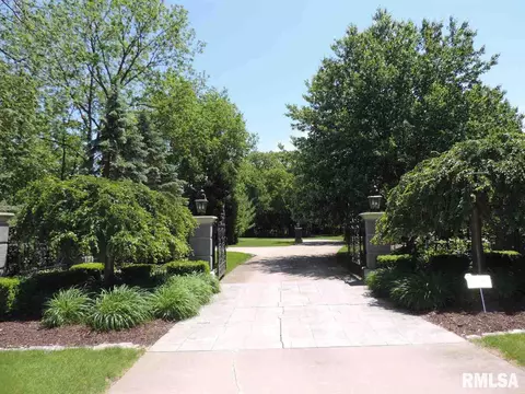 38 Diamond Pt, Morton, IL 61550 photo 3