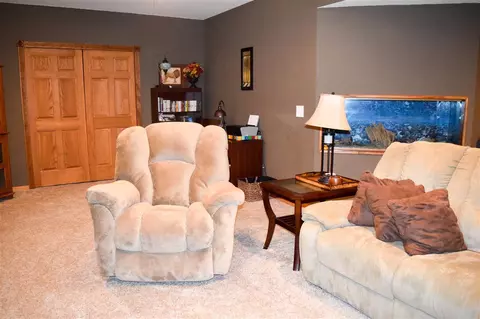 2104 Easter Ave, Pekin, IL 61554 photo 28