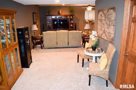 2104 Easter Ave, Pekin, IL 61554 photo 24