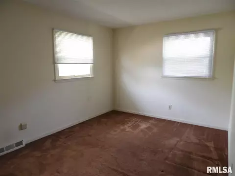 109 Jana Rd, Macomb, IL 61455 photo 17