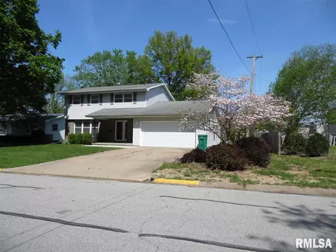 109 Jana Rd, Macomb, IL 61455 photo 1