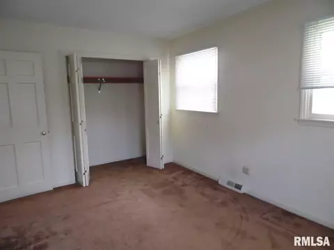 109 Jana Rd, Macomb, IL 61455 photo 18