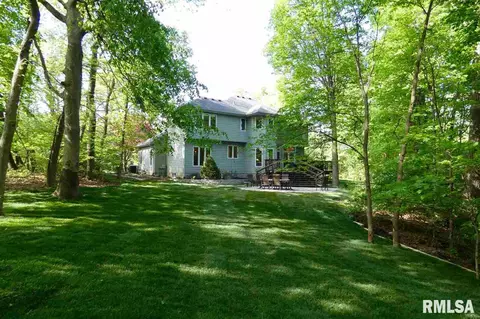 820 W Bennett Ct, Dunlap, IL 61525 photo 3