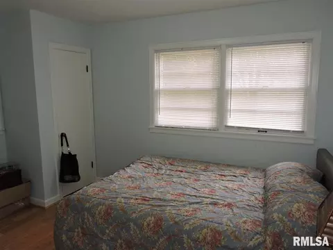 1303 Campusview, Macomb, IL 61455 photo 16