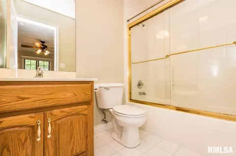 613 Mayfair Ct, Germantown Hills, IL 61548 photo 24