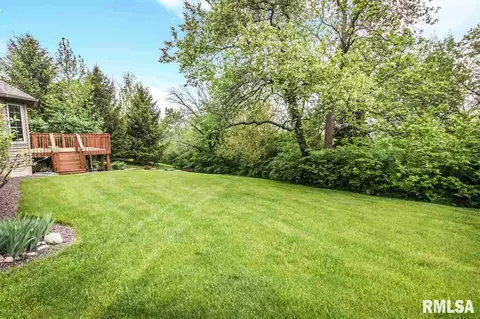 613 Mayfair Ct, Germantown Hills, IL 61548 photo 3