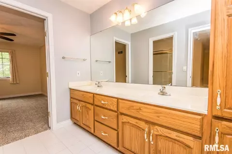 613 Mayfair Ct, Germantown Hills, IL 61548 photo 27