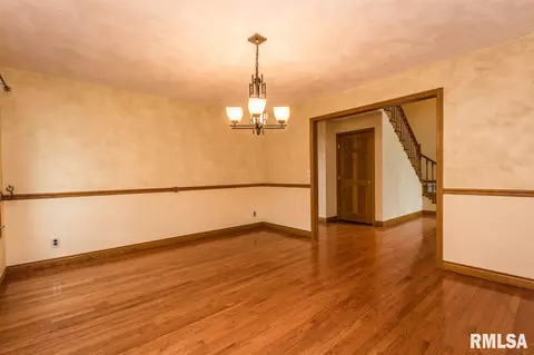 613 Mayfair Ct, Germantown Hills, IL 61548 photo 12