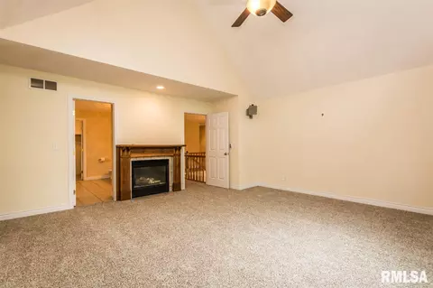 613 Mayfair Ct, Germantown Hills, IL 61548 photo 17