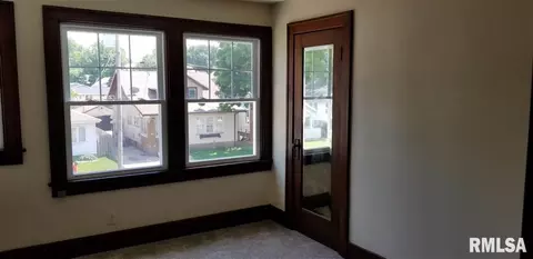 719 E Thrush Ave, Peoria, IL 61603 photo 19