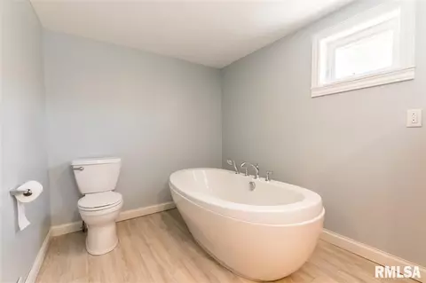 203 N Rolla St, Eureka, IL 61530 photo 26