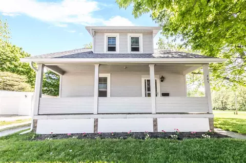 203 N Rolla St, Eureka, IL 61530 photo 1