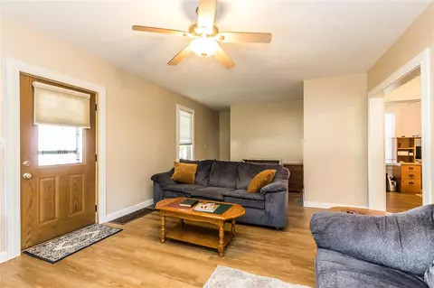 203 N Rolla St, Eureka, IL 61530 photo 5