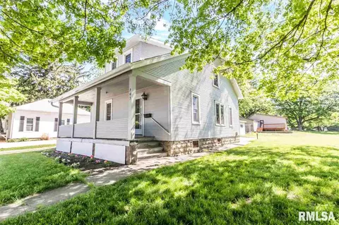 203 N Rolla St, Eureka, IL 61530 photo 2