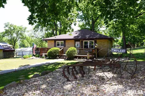 10105 S Maple St, Mapleton, IL 61547 photo 2