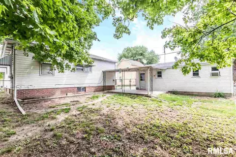 131 E Main St, Cuba, IL 61427 photo 29