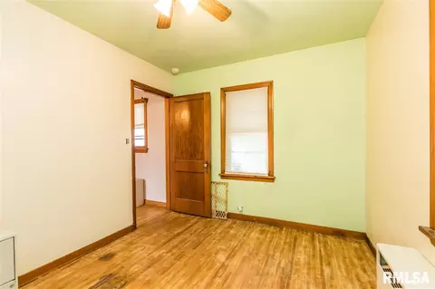 131 E Main St, Cuba, IL 61427 photo 22