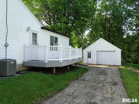 508 Jackson St, Washington, IL 61571 photo 3