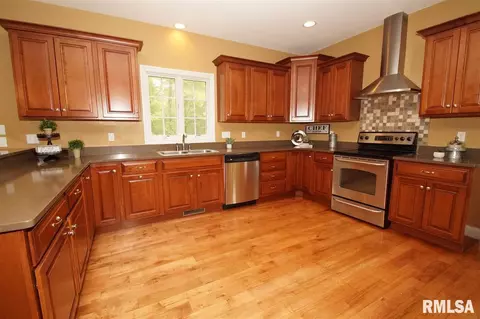 6310 N Grace Ln, Edwards, IL 61528 photo 10