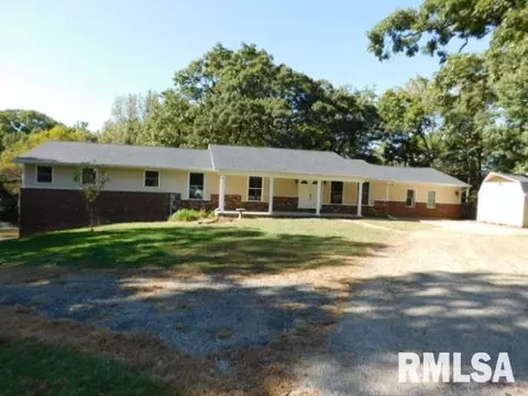 1605 Upper Spring Bay Rd, Metamora, IL 61548 photo 2