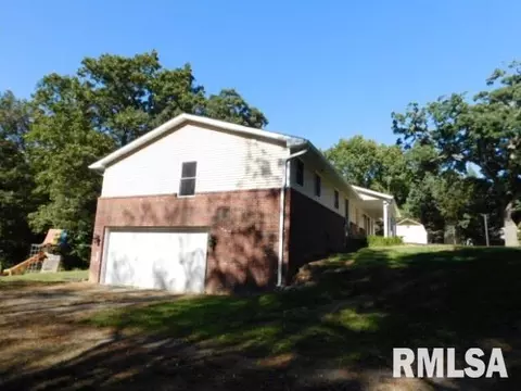 1605 Upper Spring Bay Rd, Metamora, IL 61548 photo 4