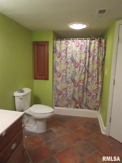310 Crestview Dr, Metamora, IL 61548 photo 25