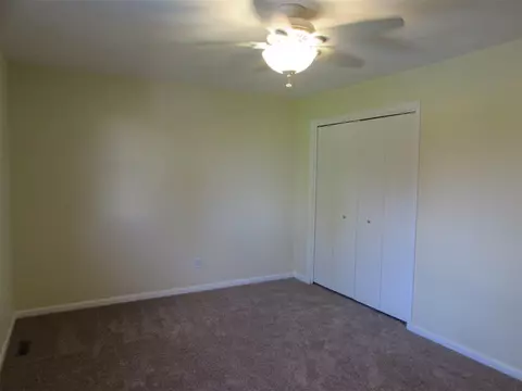 310 Crestview Dr, Metamora, IL 61548 photo 18