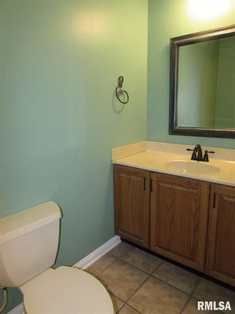 310 Crestview Dr, Metamora, IL 61548 photo 11