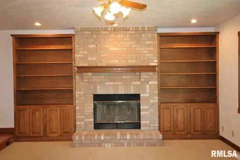 1130 E Sycamore, Canton, IL 61520 photo 12