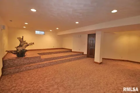 1130 E Sycamore, Canton, IL 61520 photo 18