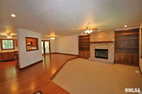 1130 E Sycamore, Canton, IL 61520 photo 13