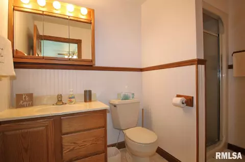 1130 E Sycamore, Canton, IL 61520 photo 28