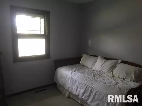 1307 Thomas, Macomb, IL 61455 photo 15