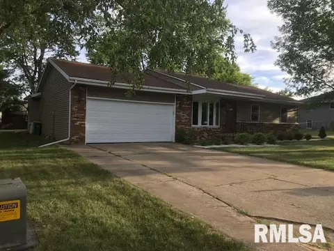 1307 Thomas, Macomb, IL 61455 photo 24