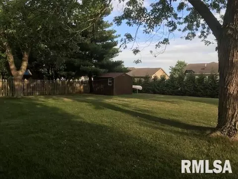 1307 Thomas, Macomb, IL 61455 photo 30