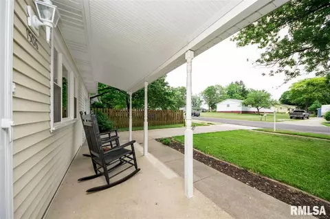 1506 Golfview, Washington, IL 61571 photo 24