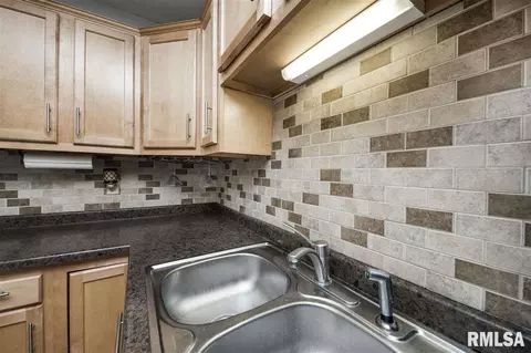 1506 Golfview, Washington, IL 61571 photo 8
