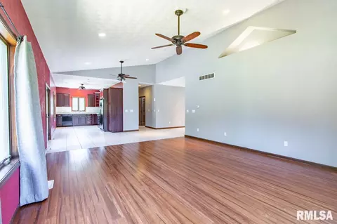 8307 W Fawn Rdg, Mapleton, IL 61547 photo 9