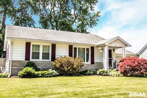 114 W Bertram St, Metamora, IL 61548 photo 2