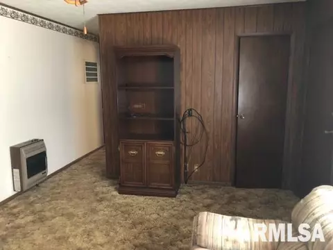 409 W Chase St, Macomb, IL 61455 photo 5
