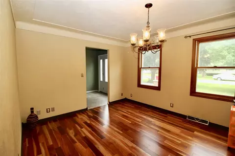 328 E Glendale, Manito, IL 61546 photo 9