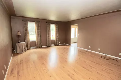 328 E Glendale, Manito, IL 61546 photo 11