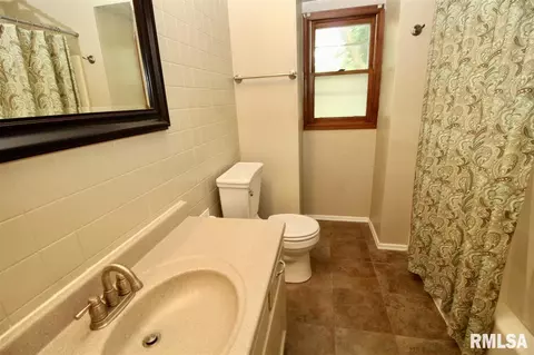 328 E Glendale, Manito, IL 61546 photo 21