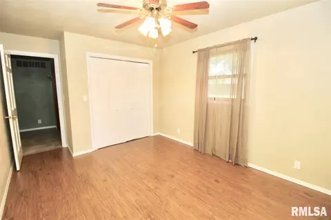328 E Glendale, Manito, IL 61546 photo 17