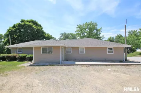 231 E Parkside, Washburn, IL 61570 photo 1