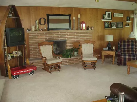 414 E Main St, Industry, IL 61440 photo 5