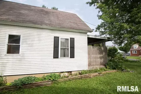 510 W Sunset Dr, Eureka, IL 61530 photo 3