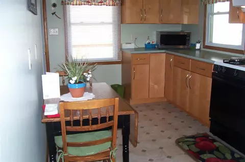 239 Haffner Blvd, Canton, IL 61520 photo 14